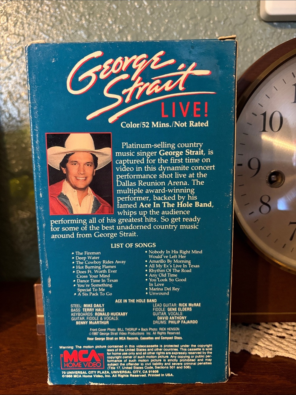 George Strait LIVE 1987 VHS - Picture 2 of 3